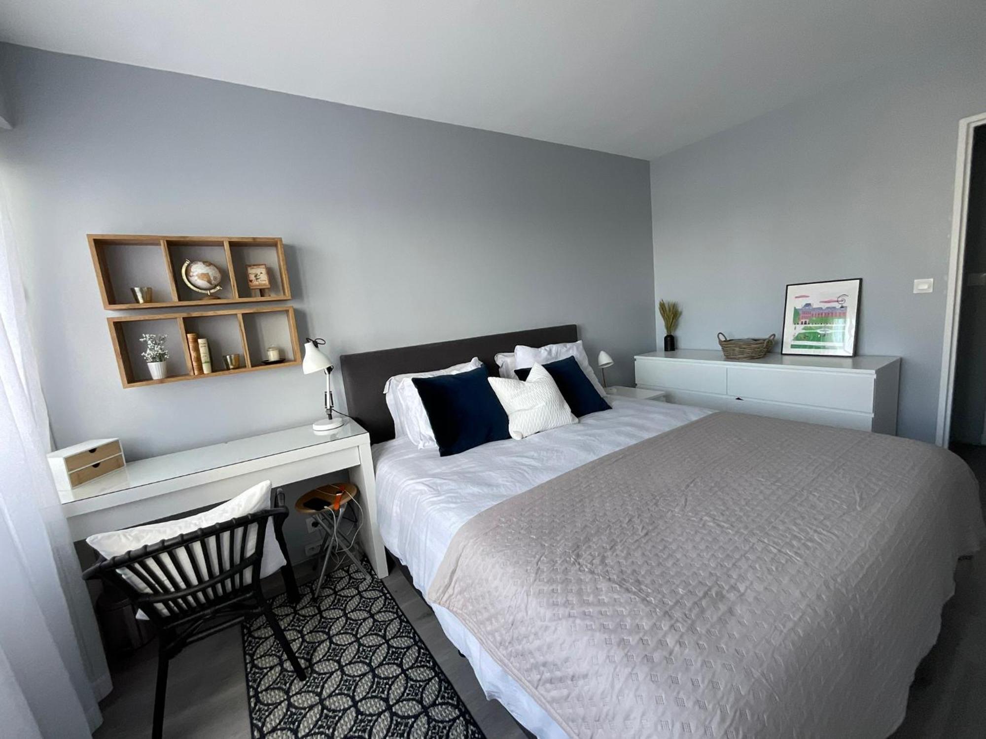 Apartment Chic Parisian Sacre Coeur Views