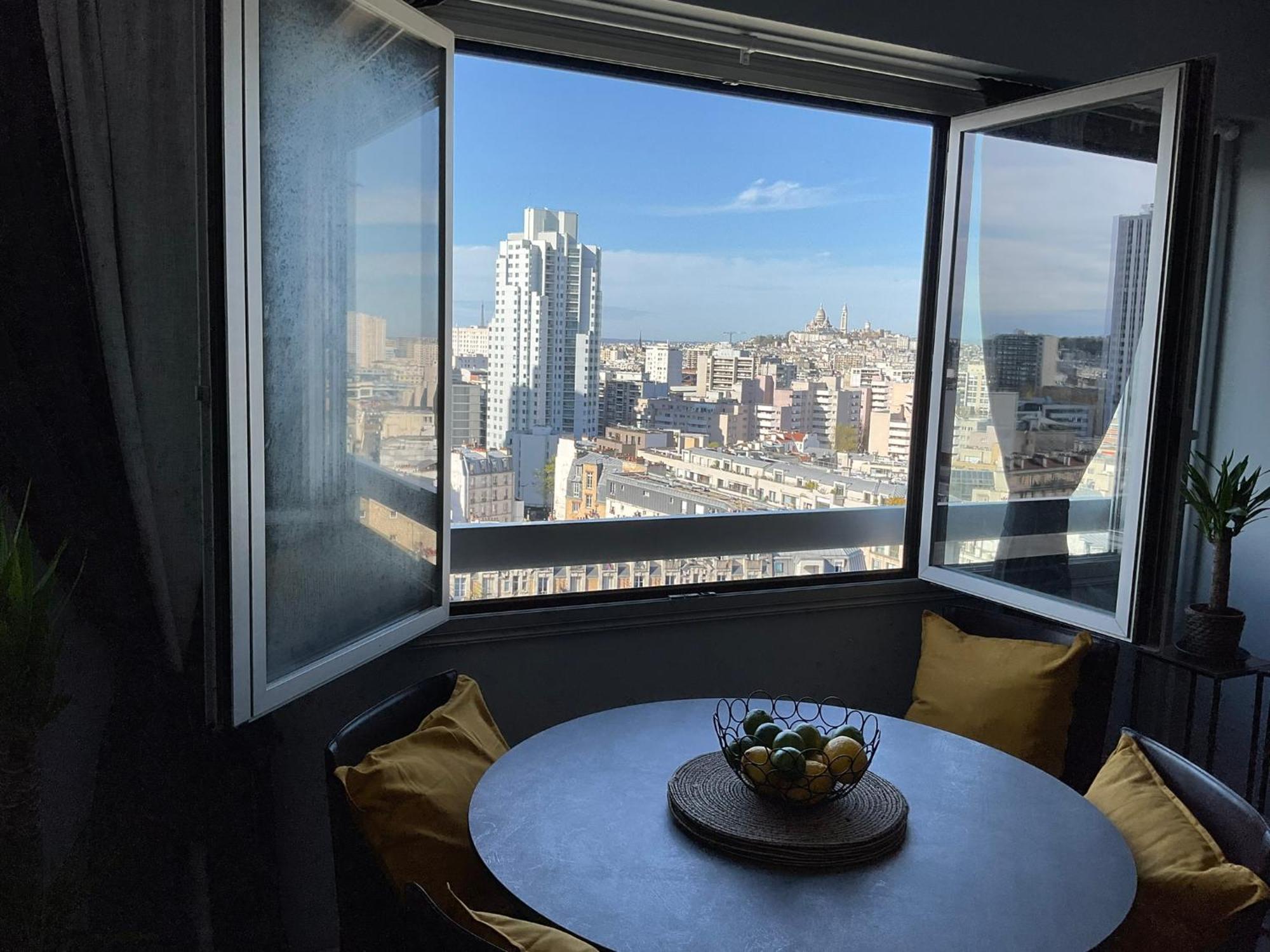 Chic Parisian Sacre Coeur Views Apartment *